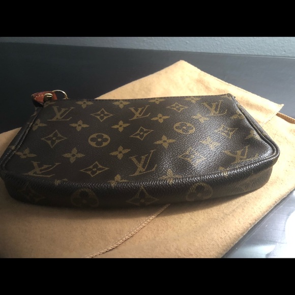 Louis Vuitton monogram Authentic Pouchette - Picture 2 of 8